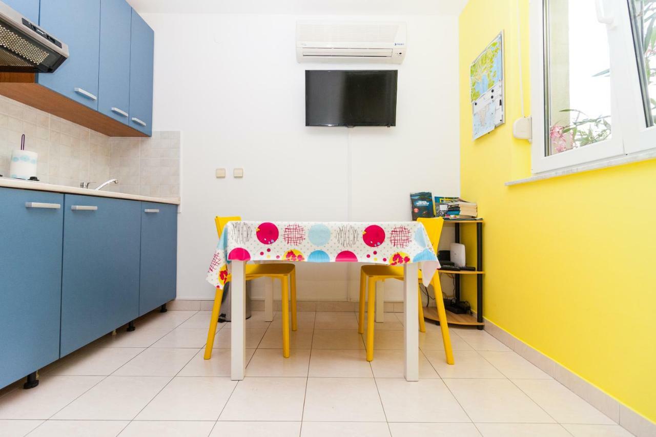 • Lungomare Beach Apartment Pula • Buitenkant foto