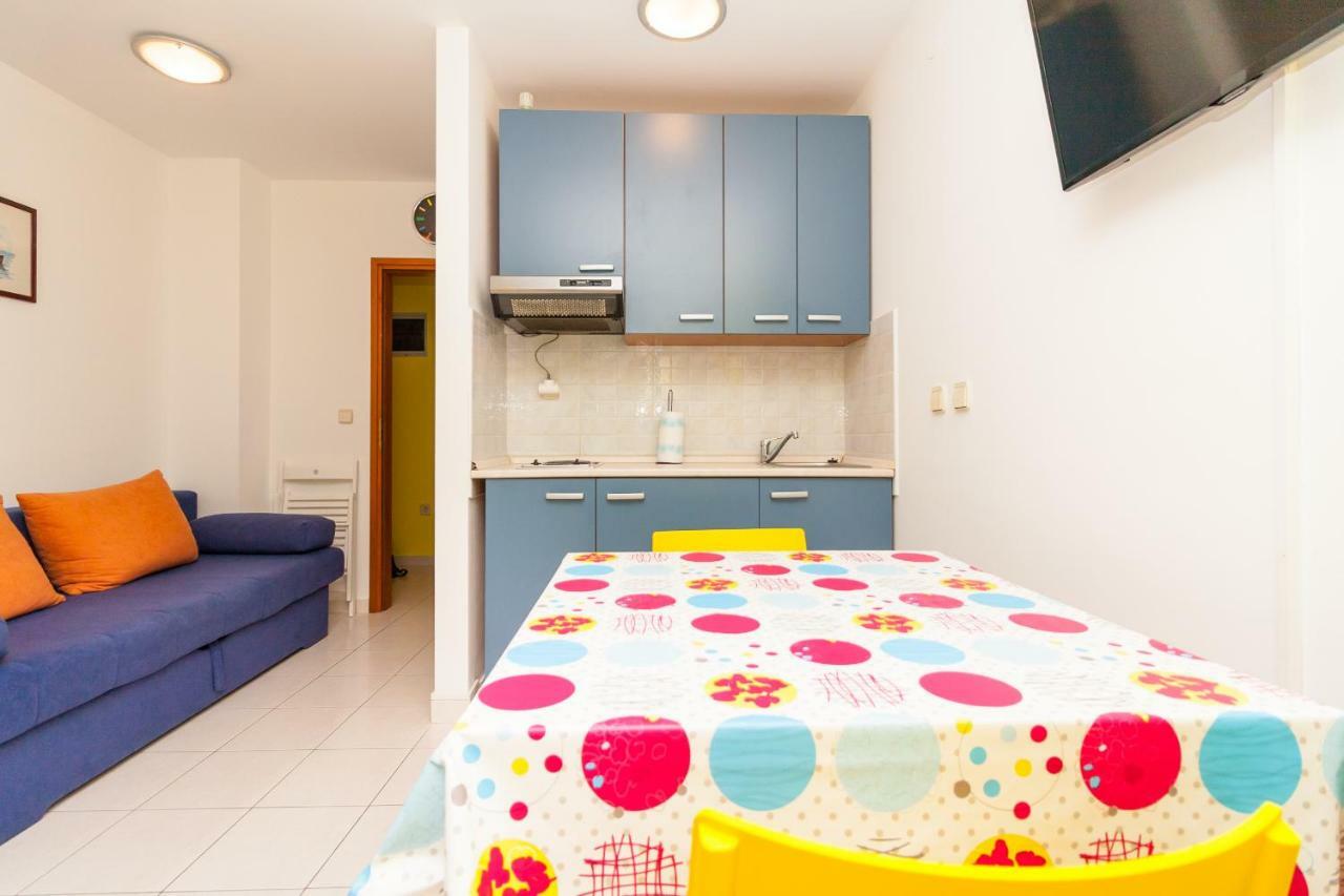 • Lungomare Beach Apartment Pula • Buitenkant foto