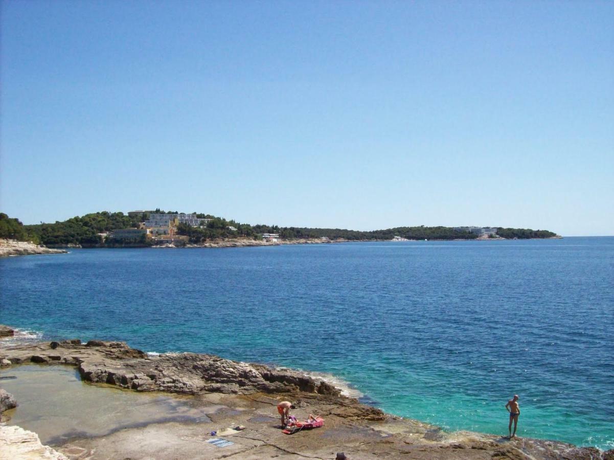 • Lungomare Beach Apartment Pula • Buitenkant foto